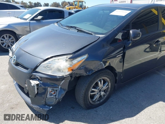 2011 Toyota Prius I with VIN JTDKN3DU1B1462668, listed as a IAAI auction lot 41939046 with 28,401 mi miles and . Bid and sale history available at DreamBid. Image 6.