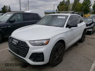 2021 Audi SQ5 Premium Plus with VIN WA1B4AFY5M2040854, listed as a Copart auction lot 45117073 with 42,940 mi miles. Bid and sale history available at carsss.com. Image 1.