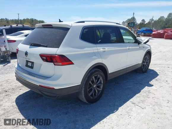 2024 Volkswagen Tiguan SE with VIN 3VVNB7AX2RM022579, listed as a IAAI auction lot 41819850 with 8,651 mi miles and . Bid and sale history available at DreamBid. Image 4.