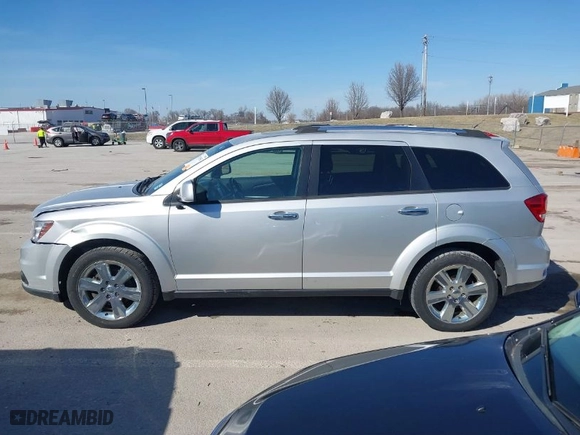2014 Dodge Journey Limited with VIN 3C4PDCDG7ET219835, listed as a IAAI auction lot 41755551 with 151,332 mi miles. Bid and sale history available at carsss.com. Image 14.