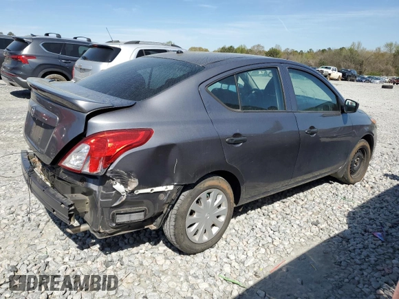 2019 Nissan Versa SV z VIN 3N1CN7AP9KL832688, wystawiony jako Copart lot #50632185 z przebiegiem 79 516 mil mil oraz Szkoda całkowita • Salvage title. Historia ofert i sprzedaży dostępna na DreamBid. Obrazek 3.