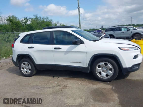 2016 Jeep Cherokee Altitude with VIN 1C4PJLAB4GW290666, listed as a IAAI auction lot 42052140 with 77,116 mi miles. Bid and sale history available at carsss.com. Image 13.
