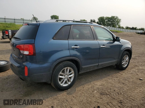 2015 Kia Sorento LX with VIN 5XYKTCA60FG597402, listed as a Copart auction lot 58371025 with 116,637 mi miles and Clean title. Bid and sale history available at DreamBid. Image 3.