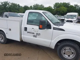 2011 Ford F-250 XL with VIN 1FTBF2A60BEC74410, listed as a IAAI auction lot 42175449 with 147,590 mi miles and . Bid and sale history available at DreamBid. Image 14.