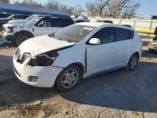 2009 Pontiac Vibe w/1SB with VIN 5Y2SP67079Z428296, listed as a Copart auction lot 83785324 with 170,456 mi miles and Salvage Title. Bid and sale history available at carsss.com. Image 1.
