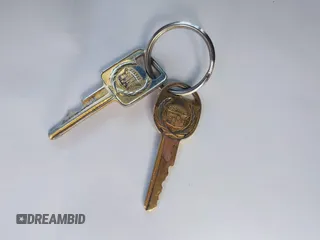 1985 Cadillac Seville z VIN 1G6KS698XFE804240, wystawiony jako IAAI lot #42125052 z przebiegiem 11 322 mil mil oraz . Historia ofert i sprzedaży dostępna na DreamBid. Obrazek 11.