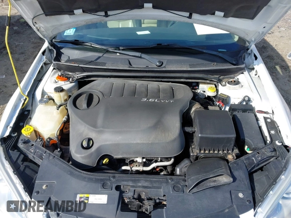 2014 Chrysler 200 Limited with VIN 1C3CCBCG2EN135312, listed as a IAAI auction lot 41787181 with 129,688 mi miles. Bid and sale history available at carsss.com. Image 10.