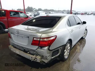 2013 Lexus LS 460 с VIN JTHBL5EF1D5114445, выставлен на аукционе IAAI как лот 41560104 с пробегом Не указан миль и . История ставок и продаж доступна на DreamBid. Изображение 4.