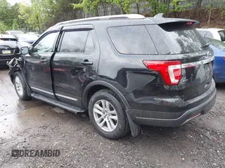 2019 Ford Explorer XLT с VIN 1FM5K8D87KGA05751, выставлен на аукционе IAAI как лот 42222012 с пробегом 72 964 миль миль и . История ставок и продаж доступна на DreamBid. Изображение 3.
