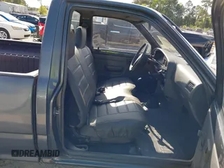 1992 Toyota Pickup with VIN JT4RN81AXN0100712, listed as a IAAI auction lot 42016872 with 124,997 mi miles and . Bid and sale history available at DreamBid. Image 5.