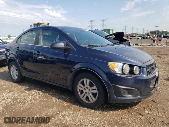 2015 Chevrolet Sonic LT z VIN 1G1JC5SH0F4130656, wystawiony jako Copart lot #61815835 z przebiegiem 262 854 mil mil oraz Czysty tytuł • Clean title. Historia ofert i sprzedaży dostępna na DreamBid. Obrazek 4.
