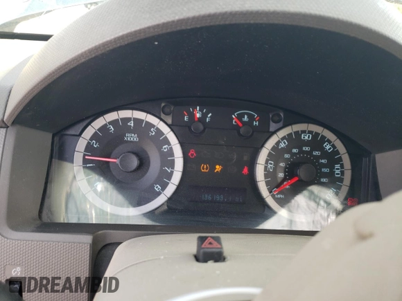 2012 Ford Escape XLT z VIN 1FMCU0D71CKA38530, wystawiony jako Copart lot #54211035 z przebiegiem 136 193 mil mil oraz Szkoda całkowita • Salvage title. Historia ofert i sprzedaży dostępna na DreamBid. Obrazek 9.