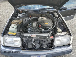 1992 Mercedes-Benz 300 300E with VIN WDBEA30D5NB625320, listed as a Copart auction lot 76770414 with 108,881 mi miles and Clean Title. Bid and sale history available at carsss.com. Image 11.