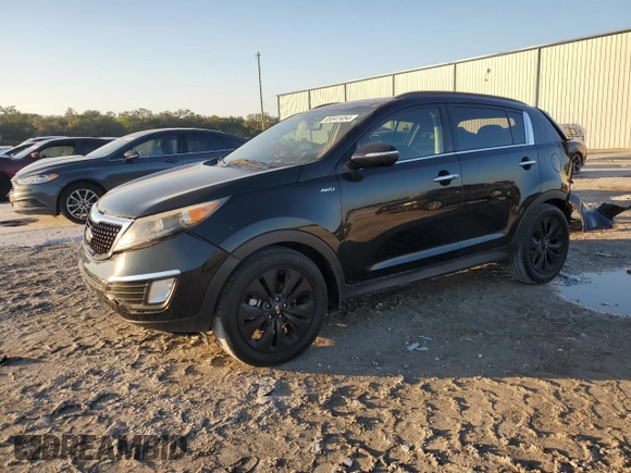 2013 Kia Sportage SX with VIN KNDPCCA68D7447781, listed as a Copart auction lot 85541454 with 136,211 mi miles and Salvage Title. Bid and sale history available at carsss.com. Image 1.
