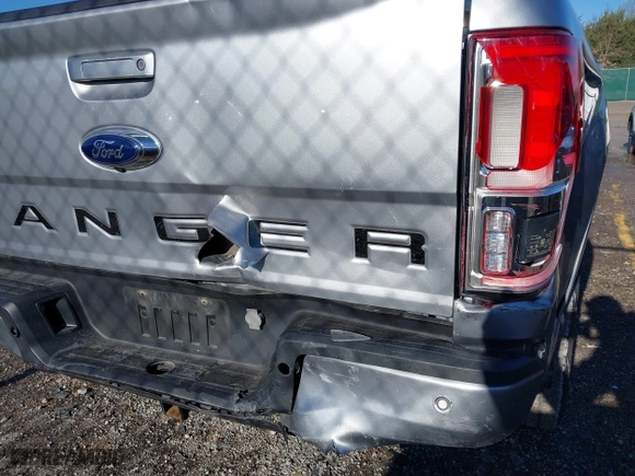 2020 Ford Ranger XL with VIN 1FTER4FH0LLA38055, listed as a IAAI auction lot 41611228 with 100,269 mi miles. Bid and sale history available at carsss.com. Image 6.