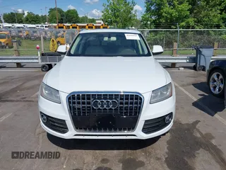 2014 Audi Q5 Premium Plus z VIN WA1LFAFP8EA081587, wystawiony jako IAAI lot #42195922 z przebiegiem 143 540 mil mil oraz . Historia ofert i sprzedaży dostępna na DreamBid. Obrazek 12.