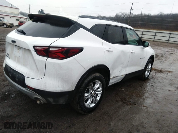 2022 Chevrolet Blazer LT with VIN 3GNKBJRS5NS140811, listed as a IAAI auction lot 41208168 with 61,140 mi miles and . Bid and sale history available at DreamBid. Image 4.
