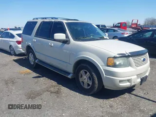 2006 Ford Expedition Limited with VIN 1FMFU19526LA76339, listed as a IAAI auction lot 41761073 with 191,901 mi miles. Bid and sale history available at carsss.com. Image 1.