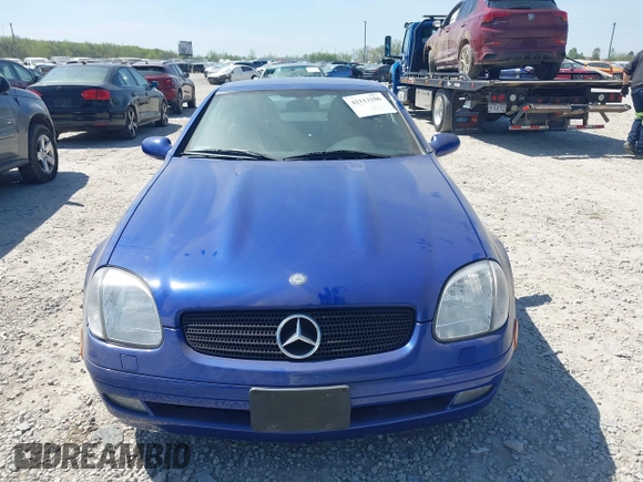 1998 Mercedes-Benz SLK-Class with VIN WDBKK47F7WF075867, listed as a IAAI auction lot 42113106 with 36,870 mi miles. Bid and sale history available at carsss.com. Image 12.