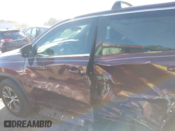 2018 Toyota Highlander LE z VIN 5TDZARFH2JS040424, wystawiony jako IAAI lot #41153516 z przebiegiem 112 246 mil mil oraz . Historia ofert i sprzedaży dostępna na DreamBid. Obrazek 14.