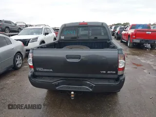 2009 Toyota Tacoma z VIN 3TMLU42N09M034743, wystawiony jako IAAI lot #41467696 z przebiegiem 129 395 mil mil oraz . Historia ofert i sprzedaży dostępna na DreamBid. Obrazek 16.