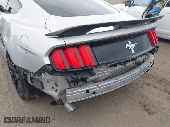 2015 Ford Mustang V6 with VIN 1FA6P8AM2F5370342, listed as a IAAI auction lot 42065605 with 141,569 mi miles and . Bid and sale history available at DreamBid. Image 17.