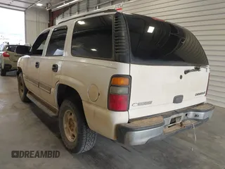 2005 Chevrolet Tahoe LS with VIN 1GNEC13V75J186607, listed as a IAAI auction lot 42090566 with 244,715 mi miles. Bid and sale history available at carsss.com. Image 3.