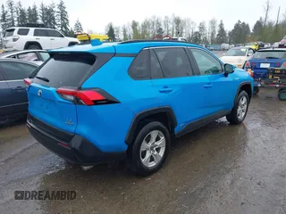 2021 Toyota RAV4 Hybrid LE with VIN 2T3MWRFV4MW117783, listed as a IAAI auction lot 41991477 with 39,675 mi miles. Bid and sale history available at carsss.com. Image 4.