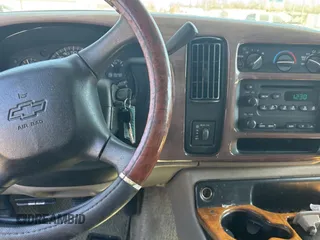 2002 Chevrolet Chevy Van z VIN 1GBFG15M421166126, wystawiony jako Copart lot #47683735 z przebiegiem 213 774 mil mil oraz Czysty tytuł • Clean title. Historia ofert i sprzedaży dostępna na DreamBid. Obrazek 9.