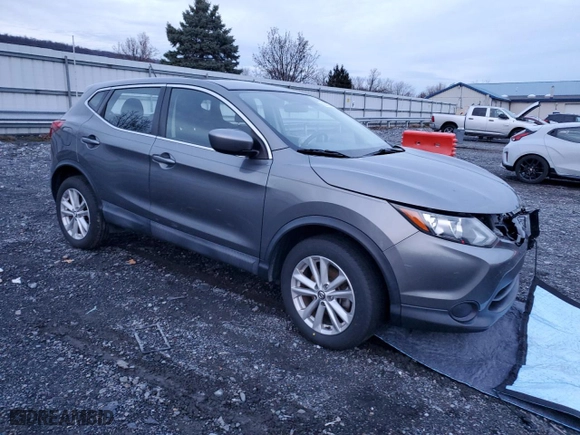 2019 Nissan Rogue Sport S with VIN JN1BJ1CR4KW621556, listed as a Copart auction lot 82691864 with 0 mi miles and Salvage Title. Bid and sale history available at carsss.com. Image 4.