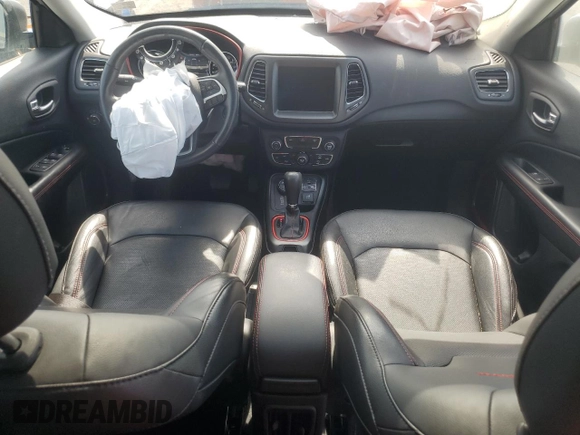 2019 Jeep Compass Trailhawk with VIN 3C4NJDDB5KT647778, listed as a Copart auction lot 62032515 with 51,505 mi miles and Salvage title. Bid and sale history available at DreamBid. Image 8.