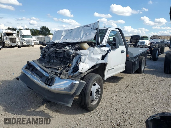 2020 Ford F-550 XL z VIN 1FDUF5GT6LDA02857, wystawiony jako Copart lot #66393634 z przebiegiem Nie podano mil oraz Nie do naprawy. Historia ofert i sprzedaży dostępna na DreamBid. Obrazek 2.