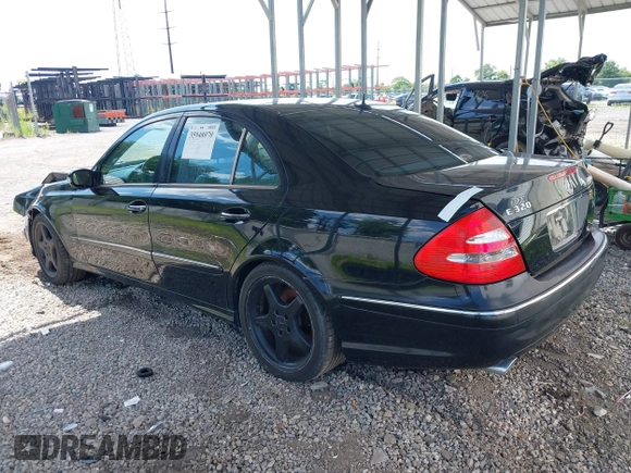 2005 Mercedes-Benz E-Class 3.2L with VIN WDBUF65J05A634879, listed as a IAAI auction lot 39904592 with 4,835 mi miles. Bid and sale history available at carsss.com. Image 3.