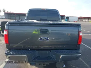2015 Ford Super Duty F-250 SRW Lariat with VIN 1FT7W2BT9FEC45987, listed as a IAAI auction lot 41814095 with 112,806 mi miles. Bid and sale history available at carsss.com. Image 17.