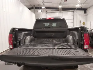 2015 Ram 1500 Tradesman z VIN 1C6RR7FT8FS752704, wystawiony jako IAAI lot #42200914 z przebiegiem 131 275 mil mil oraz . Historia ofert i sprzedaży dostępna na DreamBid. Obrazek 17.