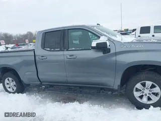 2019 Chevrolet Silverado 1500 LT with VIN 1GCRYDED2KZ308384, listed as a IAAI auction lot 41596693 with 61,162 mi miles. Bid and sale history available at carsss.com. Image 13.