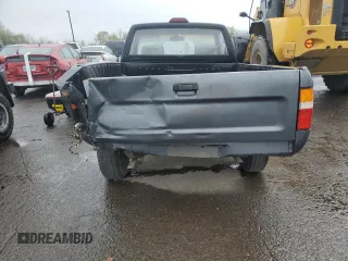 1995 Toyota Pickup with VIN JT4RN81AXS5201652, listed as a Copart auction lot 50661685 with 231,649 mi miles and Salvage title. Bid and sale history available at DreamBid. Image 6.