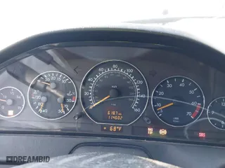 1999 Mercedes-Benz SL-Class with VIN WDBFA68F9XF187036, listed as a IAAI auction lot 41542221 with 114,602 mi miles. Bid and sale history available at carsss.com. Image 7.