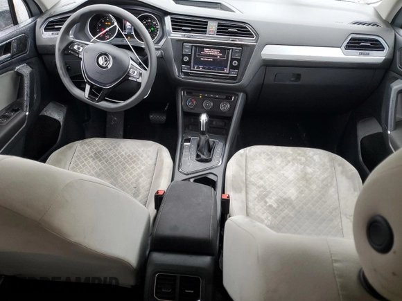 2018 Volkswagen Tiguan S with VIN 3VV1B7AX7JM072106, listed as a Copart auction lot 48373464 with 83,482 mi miles and Salvage title. Bid and sale history available at DreamBid. Image 8.