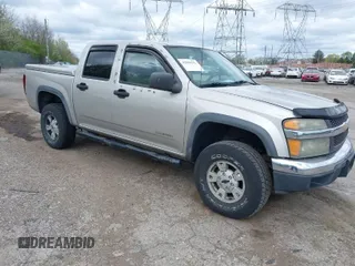 2005 Chevrolet Colorado 1SF LS Z71 with VIN 1GCDT136158190415, listed as a IAAI auction lot 42059101 with 208,634 mi miles. Bid and sale history available at carsss.com. Image 1.