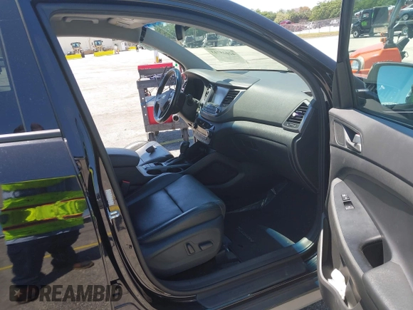 2018 Hyundai Tucson SEL with VIN KM8J3CA43JU736032, listed as a IAAI auction lot 42025713 with 69,636 mi miles and . Bid and sale history available at DreamBid. Image 5.