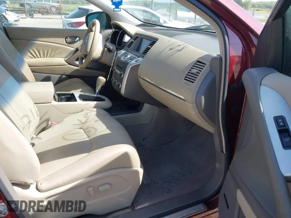 2010 Nissan Murano SL z VIN JN8AZ1MW4AW114813, wystawiony jako IAAI lot #42169715 z przebiegiem 142 402 mil mil oraz . Historia ofert i sprzedaży dostępna na DreamBid. Obrazek 5.