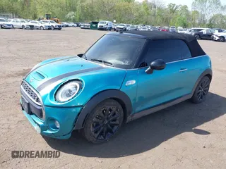 2019 MINI Convertible Cooper S с VIN WMWWG9C54K3E41195, выставлен на аукционе IAAI как лот 42149191 с пробегом 80 033 миль миль и . История ставок и продаж доступна на DreamBid. Изображение 2.