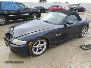 2008 BMW Z4 3.0si with VIN 4USBU535X8LX85696, listed as a Copart auction lot 70041534 with 87,989 mi miles and Salvage Title. Bid and sale history available at carsss.com. Image 1.