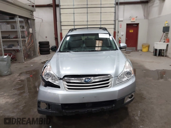2012 Subaru Outback 2.5i Prem with VIN 4S4BRBCC1C3256680, listed as a IAAI auction lot 41543418 with 140,021 mi miles. Bid and sale history available at carsss.com. Image 12.