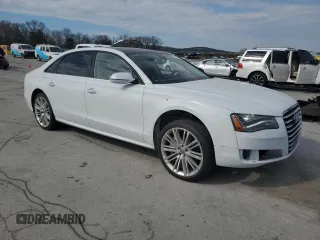 2017 Audi A8 z VIN WAU44AFD2HN009512, wystawiony jako Copart lot #50818385 z przebiegiem 44 175 mil mil oraz Szkoda całkowita • Salvage title. Historia ofert i sprzedaży dostępna na DreamBid. Obrazek 4.