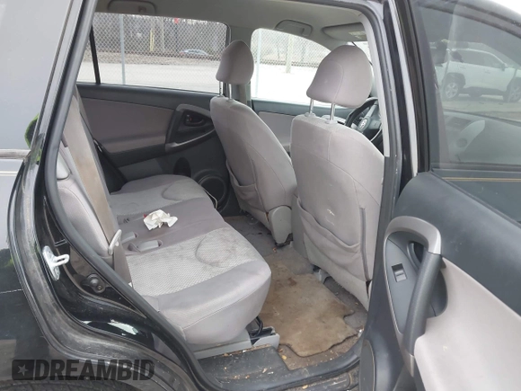 2006 Toyota RAV4 with VIN JTMBD33V766010424, listed as a IAAI auction lot 41749521 with 1 mi miles. Bid and sale history available at carsss.com. Image 8.