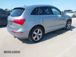 2011 Audi Q5 Premium Plus z VIN WA1LFAFP7BA064114, wystawiony jako IAAI lot #42615393 z przebiegiem 125 224 mil mil oraz . Historia ofert i sprzedaży dostępna na DreamBid. Obrazek 4.
