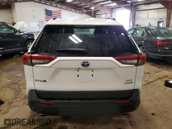 2023 Toyota RAV4 Hybrid XLE z VIN JTMRWRFV3PD572194, wystawiony jako Copart lot #59881005 z przebiegiem 15 316 mil mil oraz Szkoda całkowita • Salvage title. Historia ofert i sprzedaży dostępna na DreamBid. Obrazek 6.
