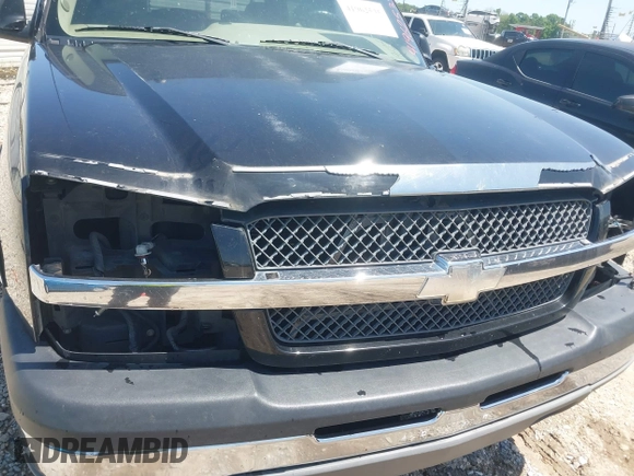 2005 Chevrolet Silverado 1500 LS with VIN 2GCEC13T151401531, listed as a IAAI auction lot 41962535 with 322,265 mi miles. Bid and sale history available at carsss.com. Image 6.